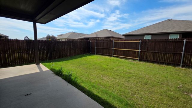 1912 Potrillo Lane, Fort Worth, TX 76131