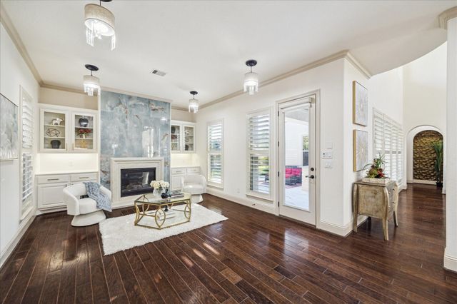 6007 Abercombie Lane, Sugar Land, TX 77479