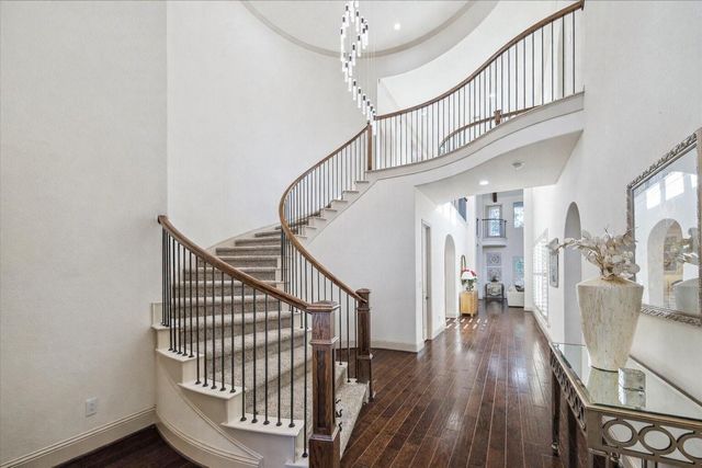 6007 Abercombie Lane, Sugar Land, TX 77479