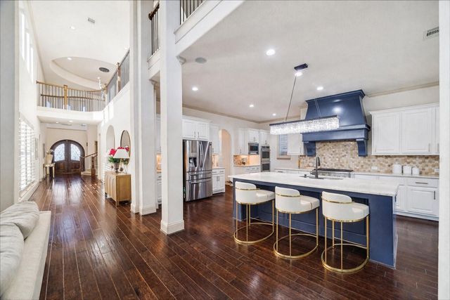 6007 Abercombie Lane, Sugar Land, TX 77479