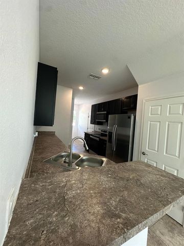 112 HOLLY VILLAGE DRIVE, Davenport, FL 33837