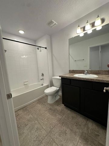 112 HOLLY VILLAGE DRIVE, Davenport, FL 33837