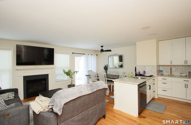 304 Sienna Drive 304, Danbury, CT 06810