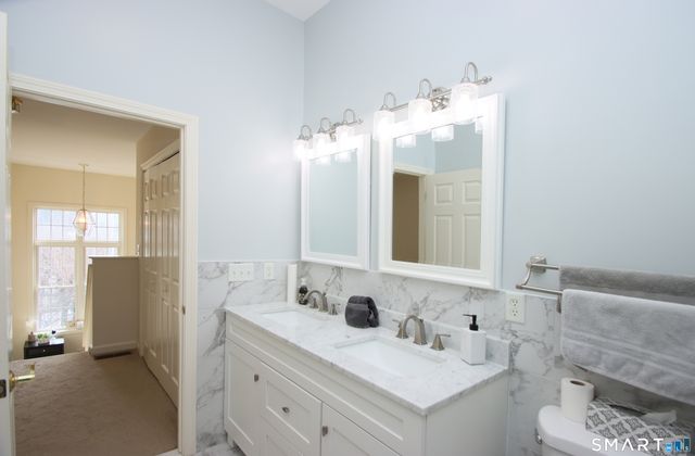 304 Sienna Drive 304, Danbury, CT 06810