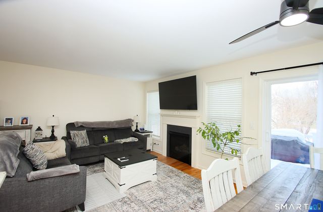 304 Sienna Drive 304, Danbury, CT 06810