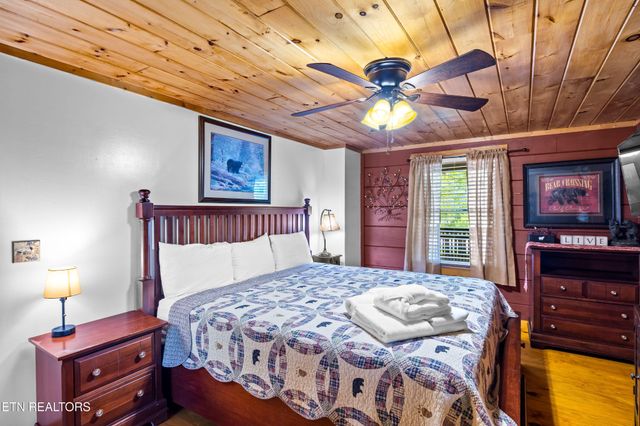 1017 Walini Way, Sevierville, TN 37876