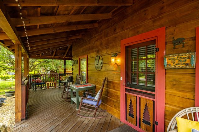1017 Walini Way, Sevierville, TN 37876