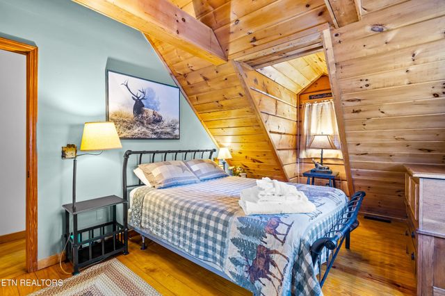 1017 Walini Way, Sevierville, TN 37876