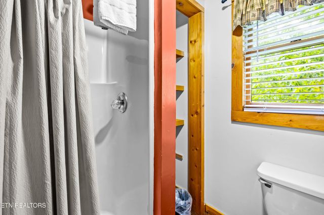 1017 Walini Way, Sevierville, TN 37876