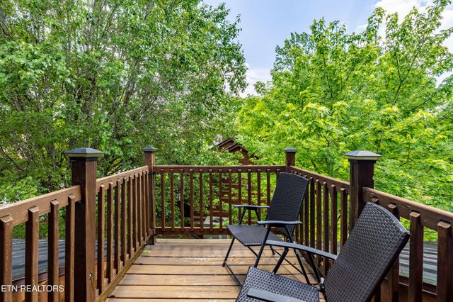 1017 Walini Way, Sevierville, TN 37876