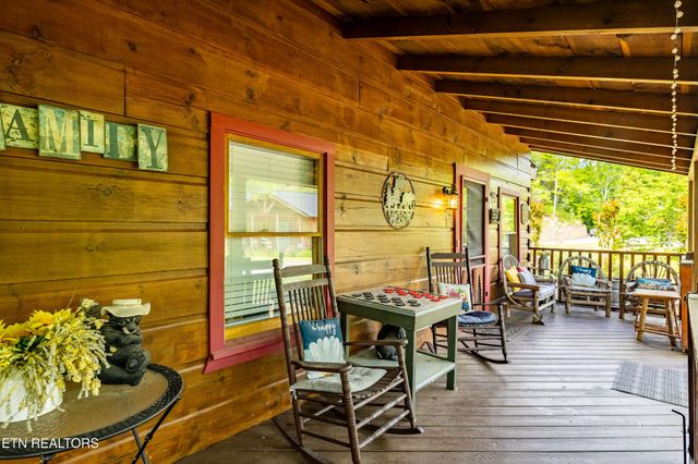1017 Walini Way, Sevierville, TN 37876