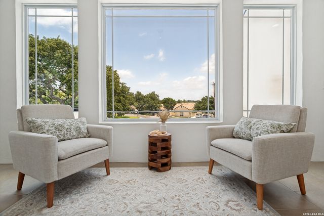 910 Silent Hollow, San Antonio, TX 78260