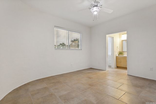 910 Silent Hollow, San Antonio, TX 78260