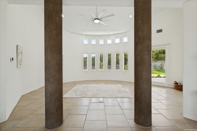 910 Silent Hollow, San Antonio, TX 78260