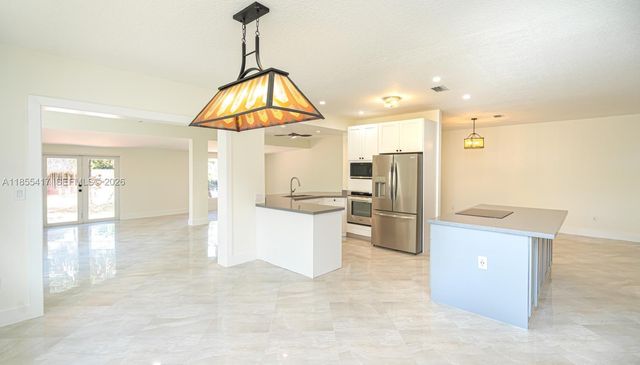 2810 SW 114th Avenue, Miami, FL 33165