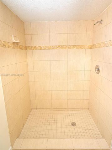 2810 SW 114th Avenue, Miami, FL 33165
