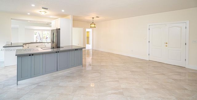 2810 SW 114th Avenue, Miami, FL 33165