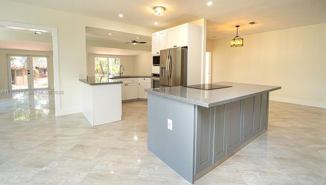 2810 SW 114th Avenue, Miami, FL 33165