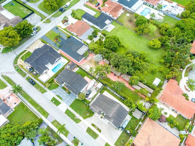 2810 SW 114th Avenue, Miami, FL 33165