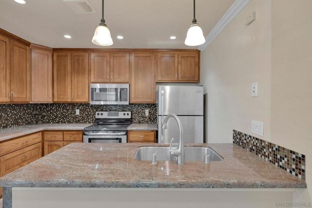 9861 Mission Greens Ct 1, Santee, CA 92071