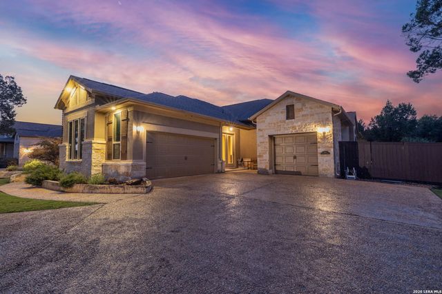 965 Woodland Oaks, New Braunfels, TX 78132
