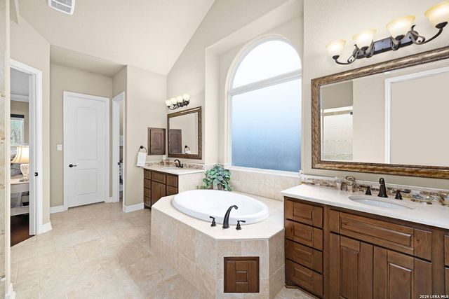 965 Woodland Oaks, New Braunfels, TX 78132