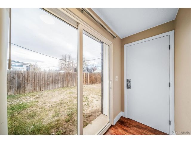 845 Macon St, Aurora, CO 80010