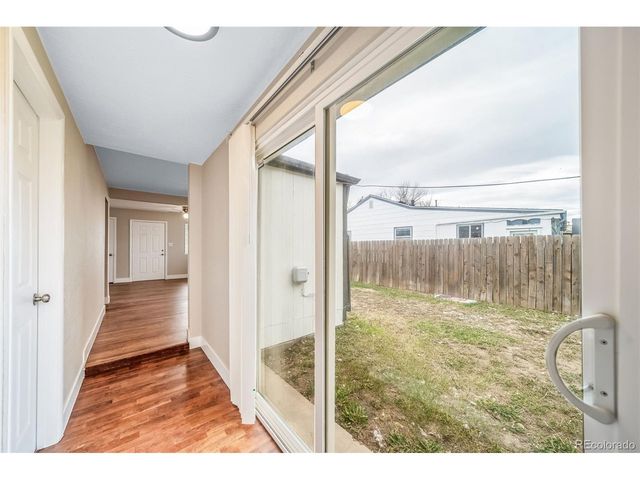 845 Macon St, Aurora, CO 80010