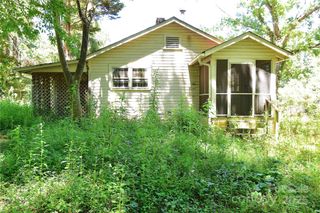 107 Dove Haven Lane, Hendersonville, NC 28791