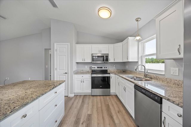 5887 SW 154TH LANE ROAD, Ocala, FL 34473