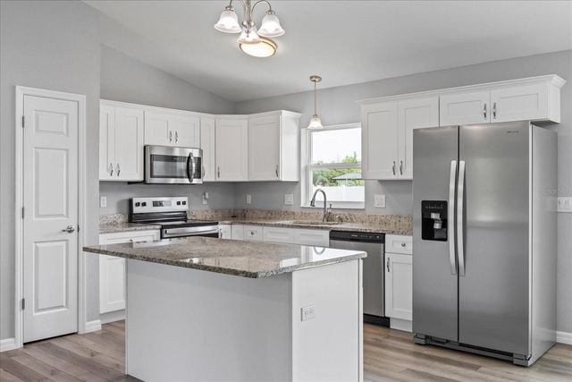 5887 SW 154TH LANE ROAD, Ocala, FL 34473