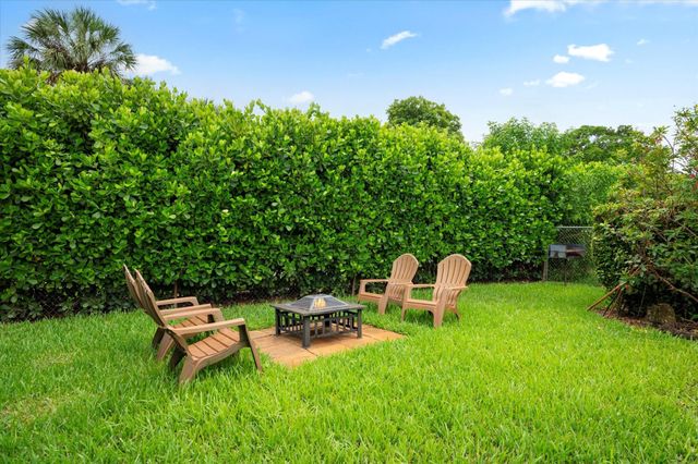 2531 NW 83rd Way, Coral Springs, FL 33065