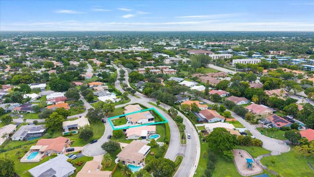 2531 NW 83rd Way, Coral Springs, FL 33065