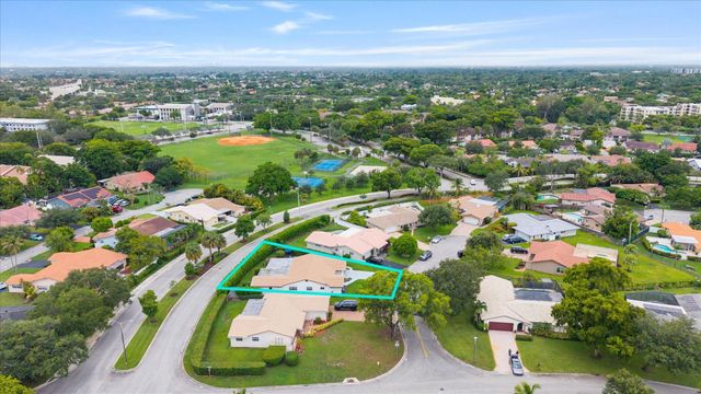 2531 NW 83rd Way, Coral Springs, FL 33065