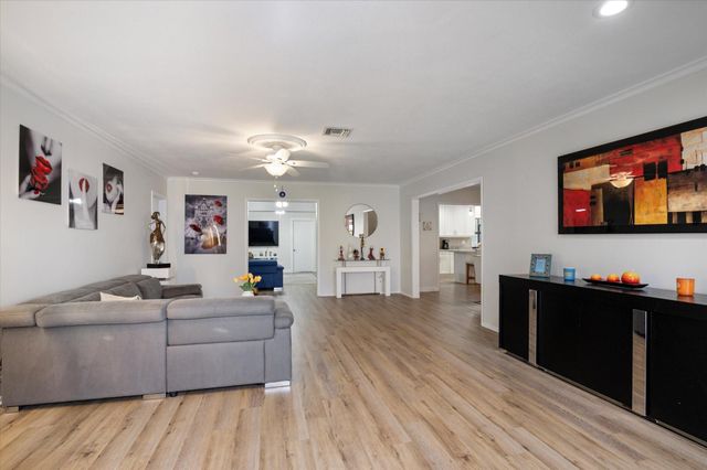 2531 NW 83rd Way, Coral Springs, FL 33065