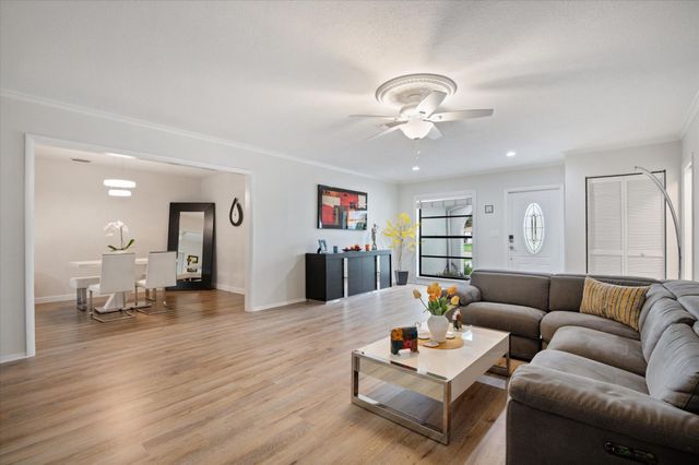 2531 NW 83rd Way, Coral Springs, FL 33065