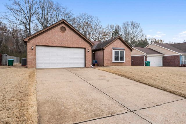 35 PINE RIDGE LN, Oakland, TN 38060