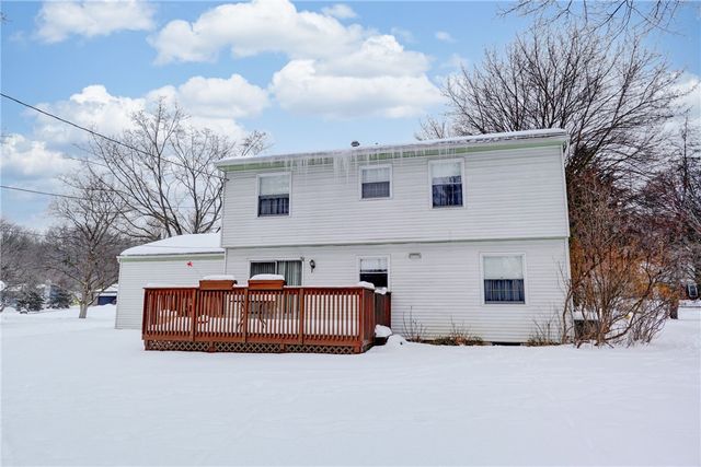 105 Winterset Drive, Penfield, NY 14625