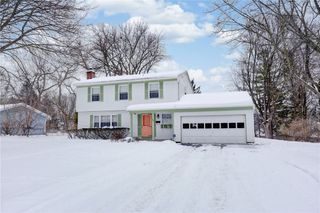 105 Winterset Drive, Penfield, NY 14625