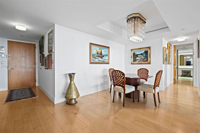 19500 Turnberry Way 16C, Aventura, FL 33180