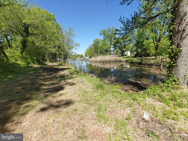 4180 SHOREHAM BEACH RD, Edgewater, MD 21037