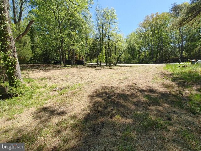 4180 SHOREHAM BEACH RD, Edgewater, MD 21037