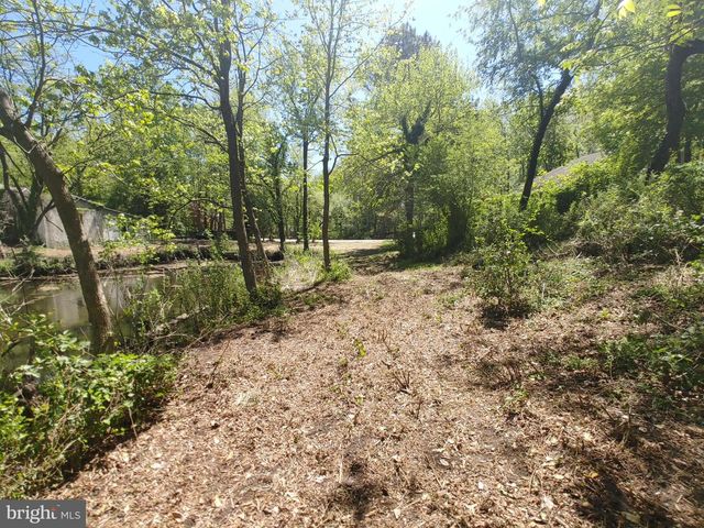 4180 SHOREHAM BEACH RD, Edgewater, MD 21037