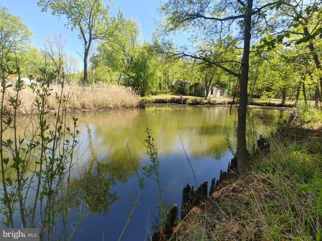 4180 SHOREHAM BEACH RD, Edgewater, MD 21037