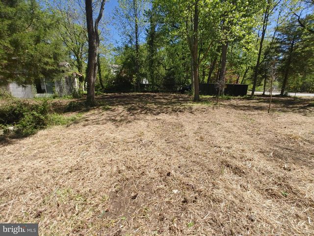 4180 SHOREHAM BEACH RD, Edgewater, MD 21037