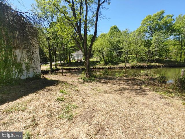 4180 SHOREHAM BEACH RD, Edgewater, MD 21037