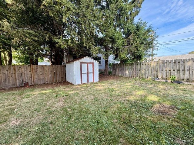 6073 2nd Street, Newfane, NY 14108