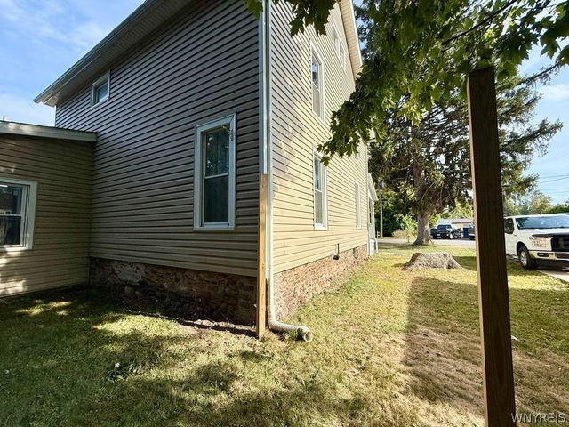 6073 2nd Street, Newfane, NY 14108