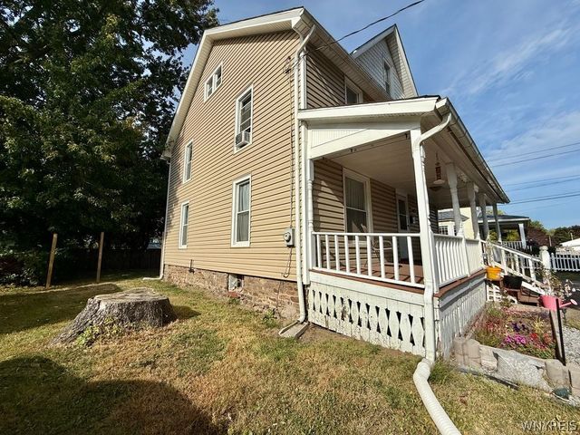 6073 2nd Street, Newfane, NY 14108