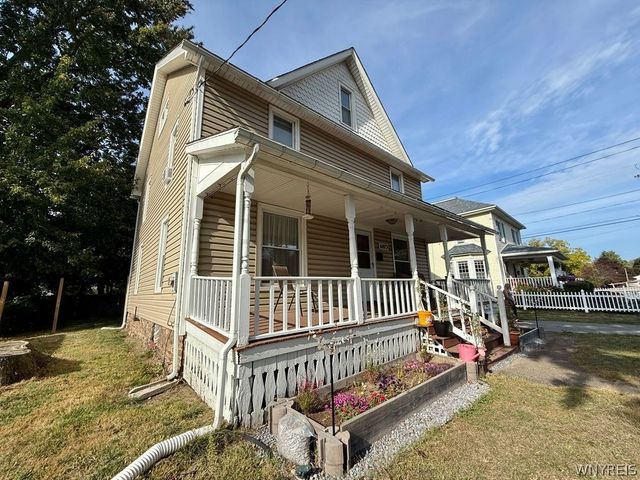 6073 2nd Street, Newfane, NY 14108